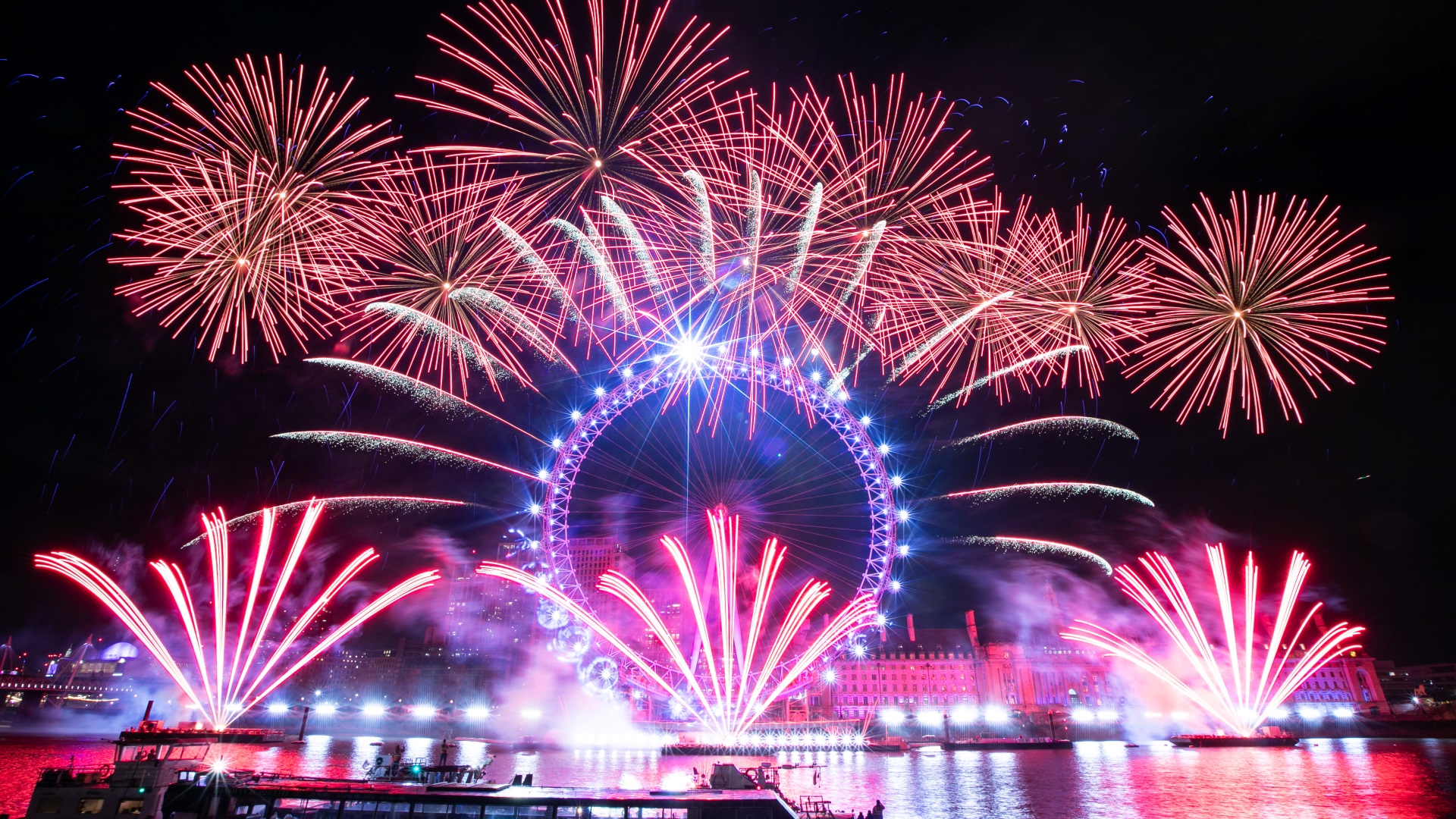 Event Planners Choose Wholesale Fireworks from Radcliffe Shop